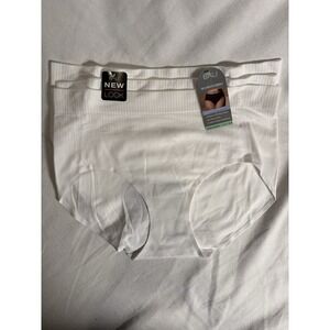 NEW Bali Briefs Comfort Revolution Briefs Women's X-Large 3 Pair White DFMSB3